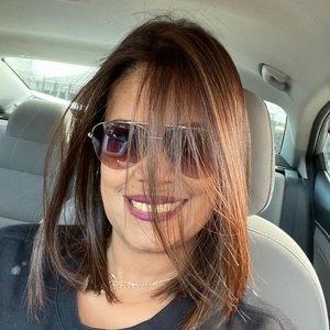 Meet your Posher, Maytee